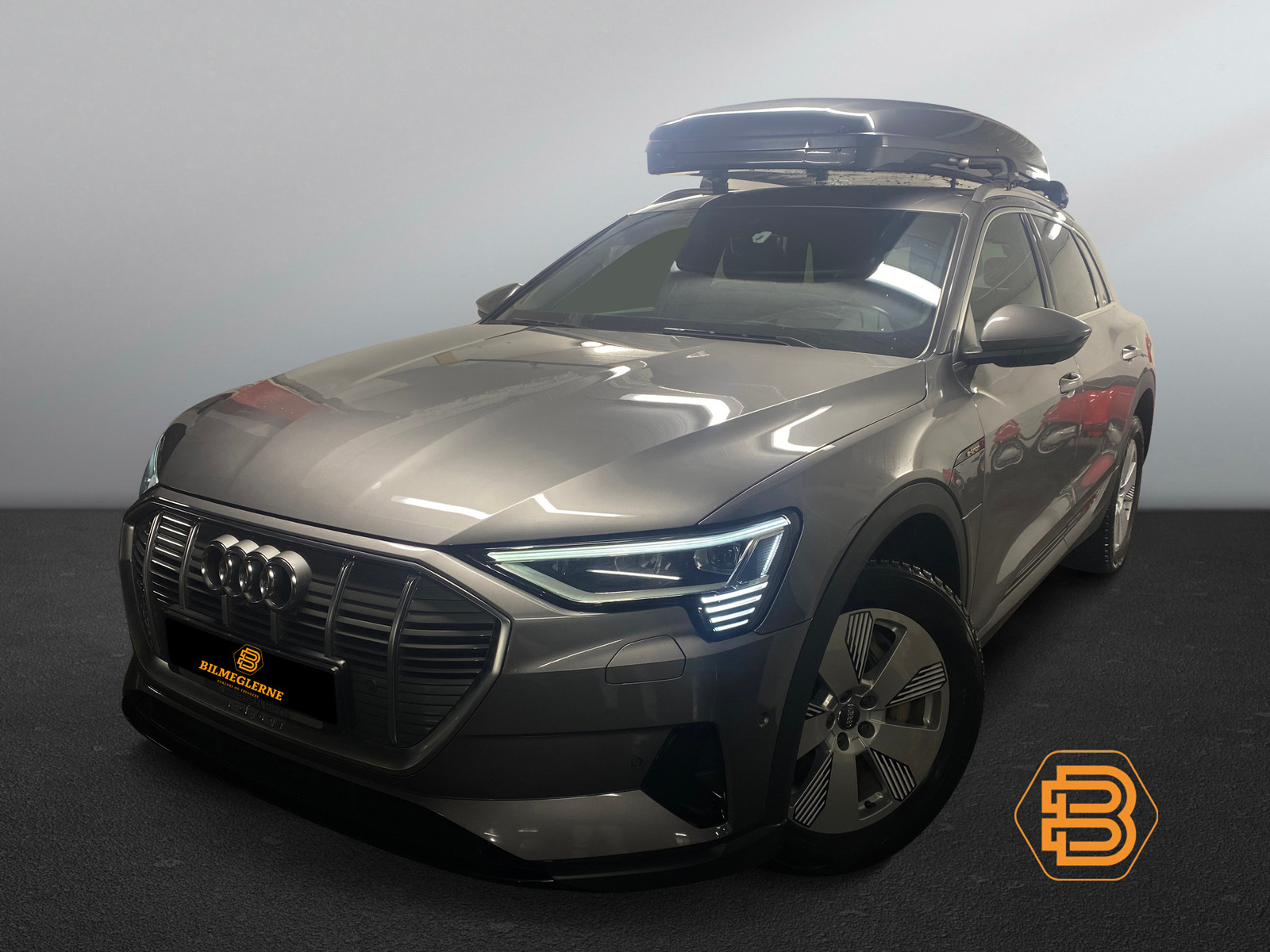 Audi e-tron image1