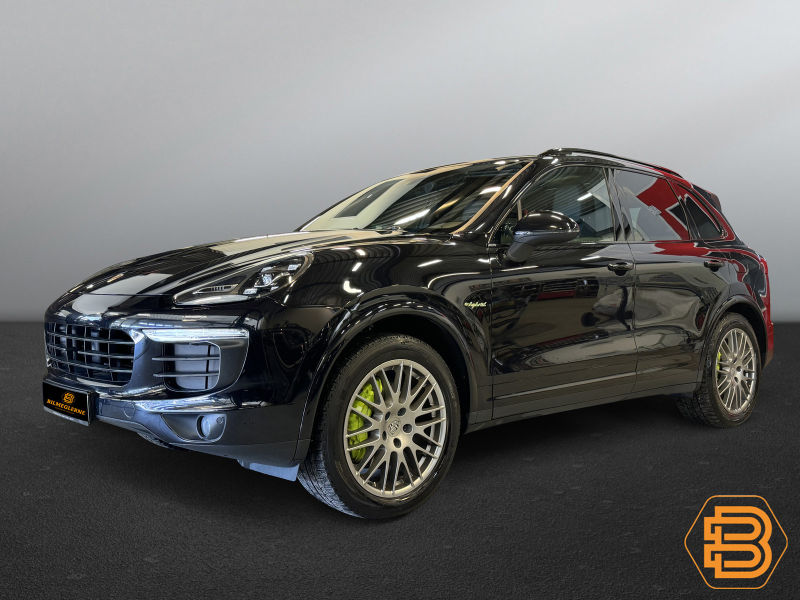 Porsche Cayenne e-Hybrid image1