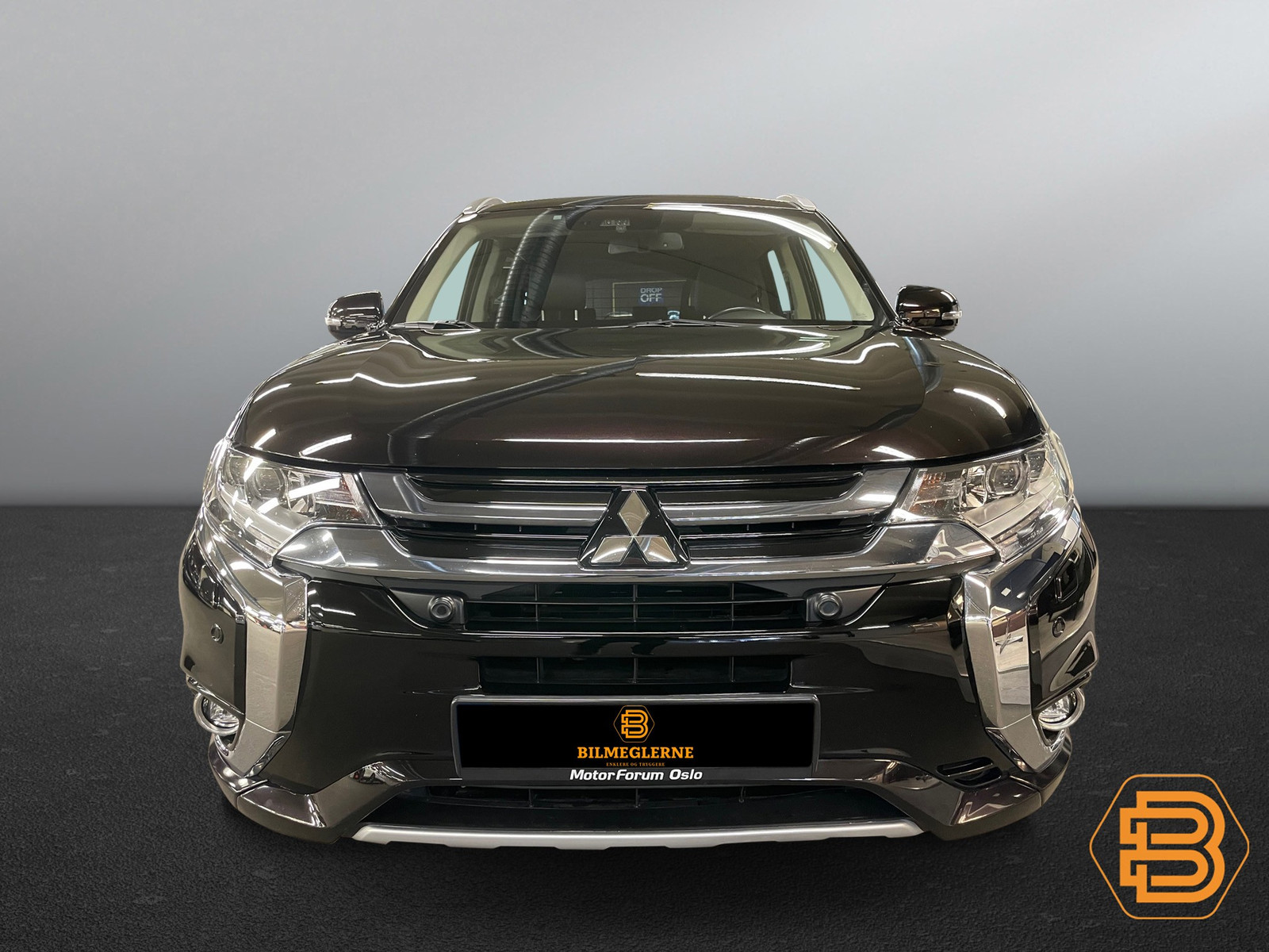 Mitsubishi Outlander  image2