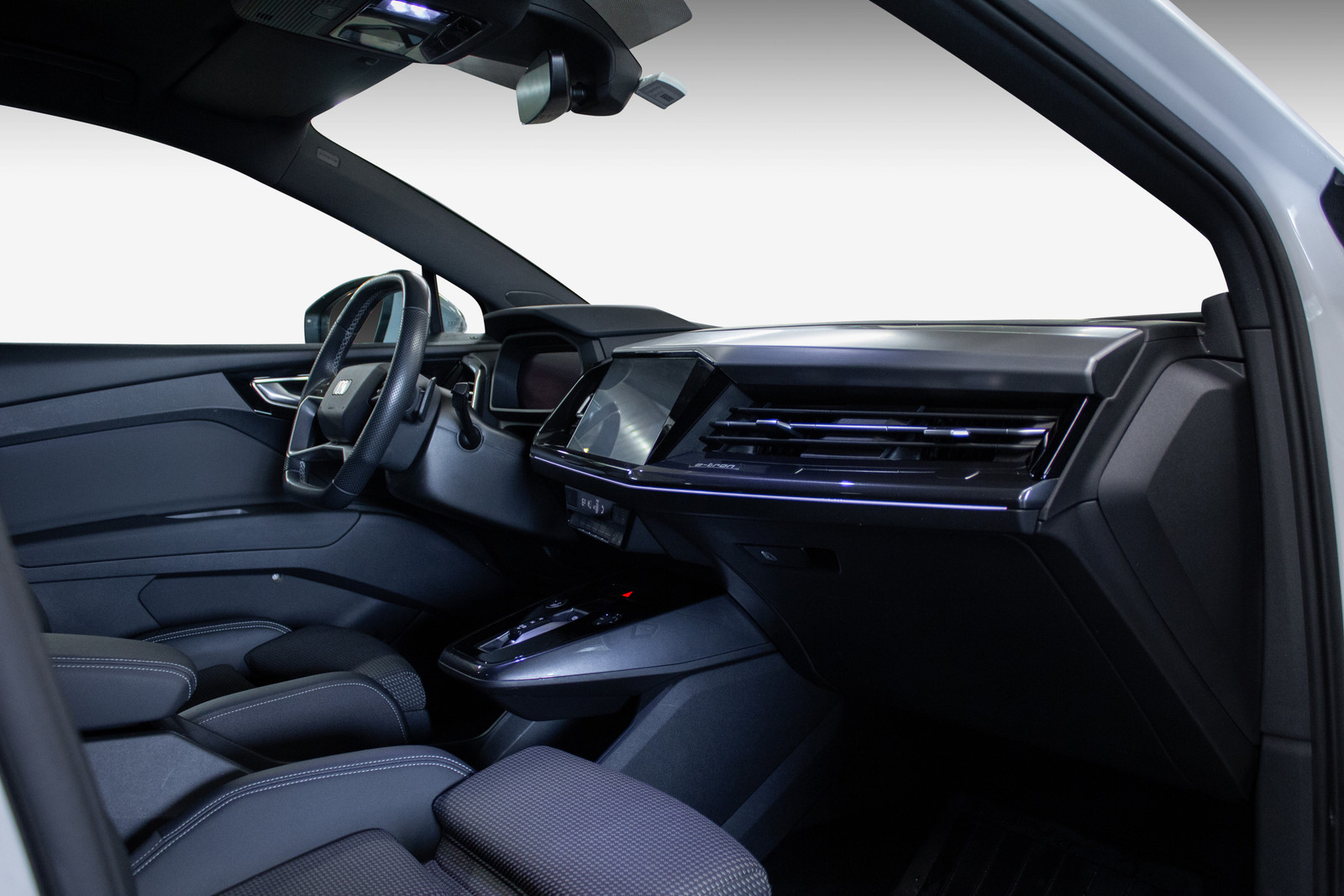 Audi Q4 e-tron  image3