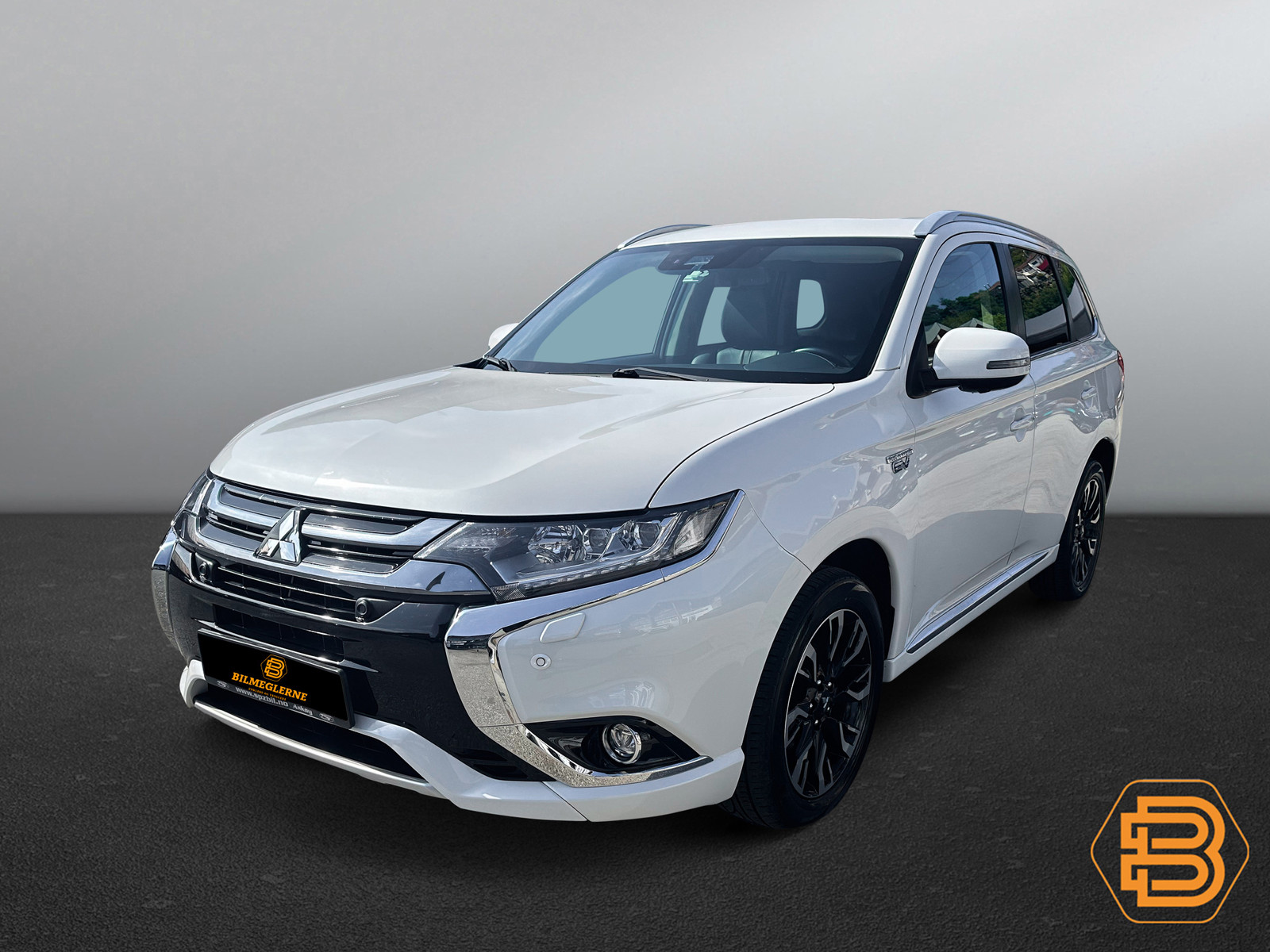 Mitsubishi Outlander  image4