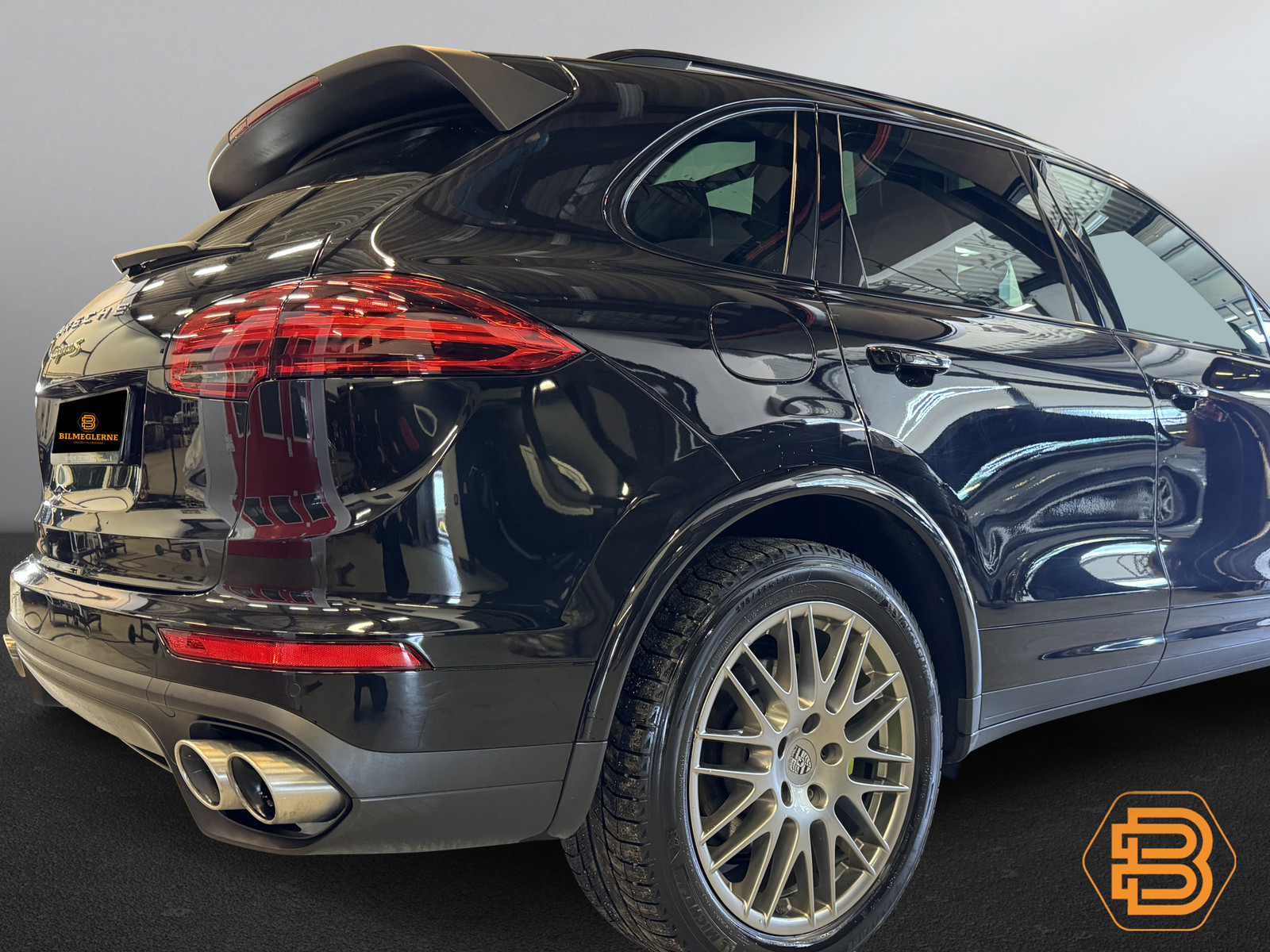 Porsche Cayenne e-Hybrid   image5
