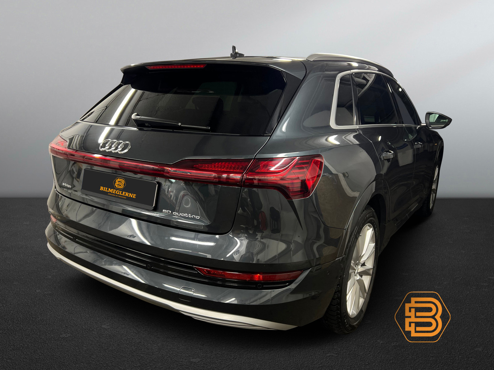 Audi E-tron   image6