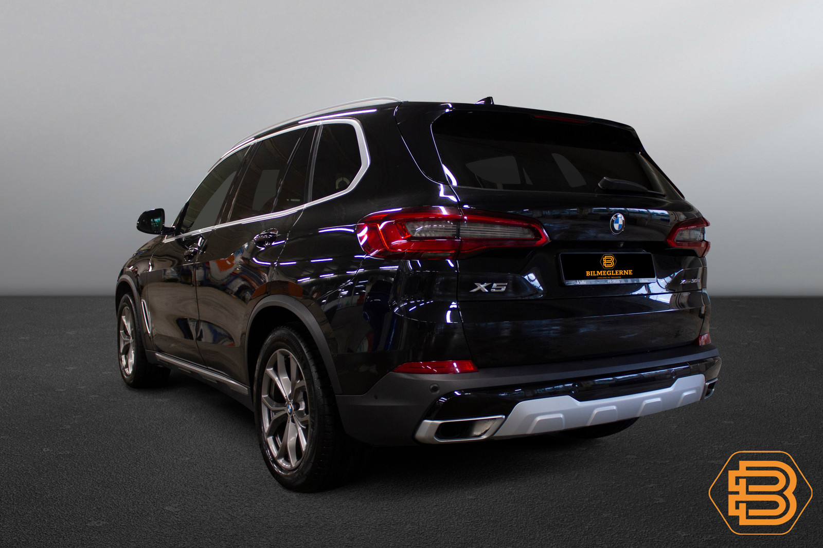 BMW X5   image7