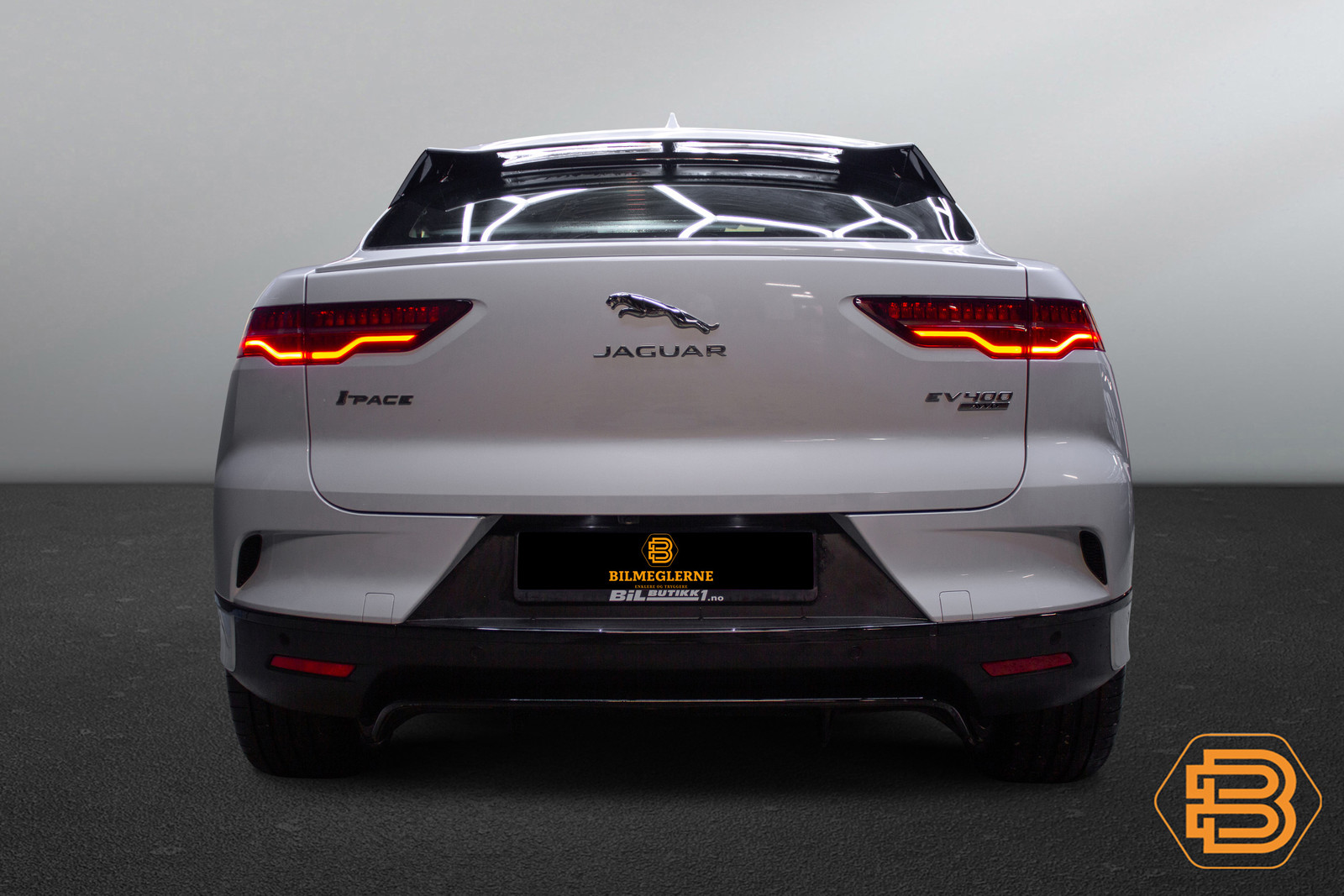 Jaguar I-Pace HSE   image9