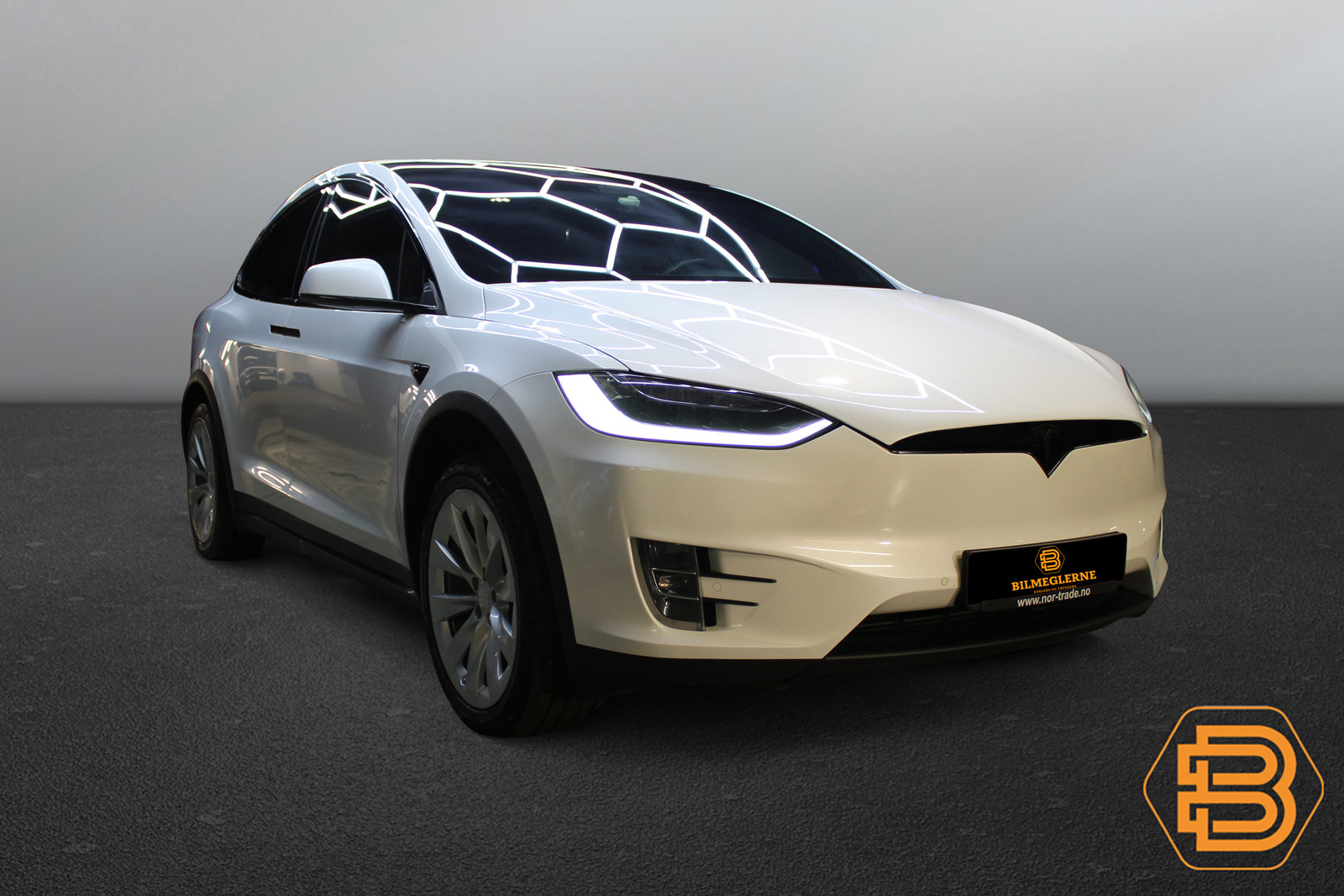 Tesla Model X   image10
