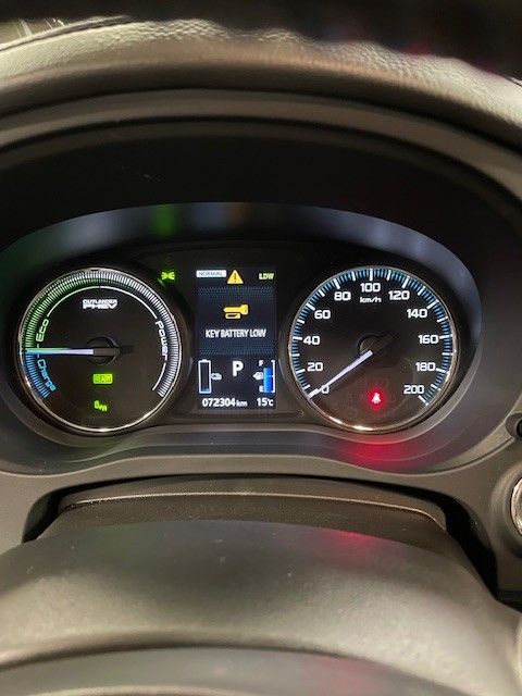 Mitsubishi Outlander   image10