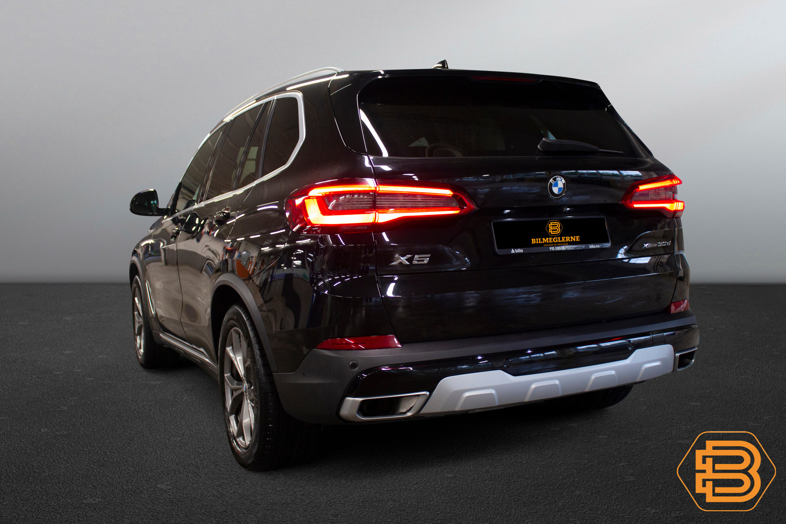BMW X5   image11