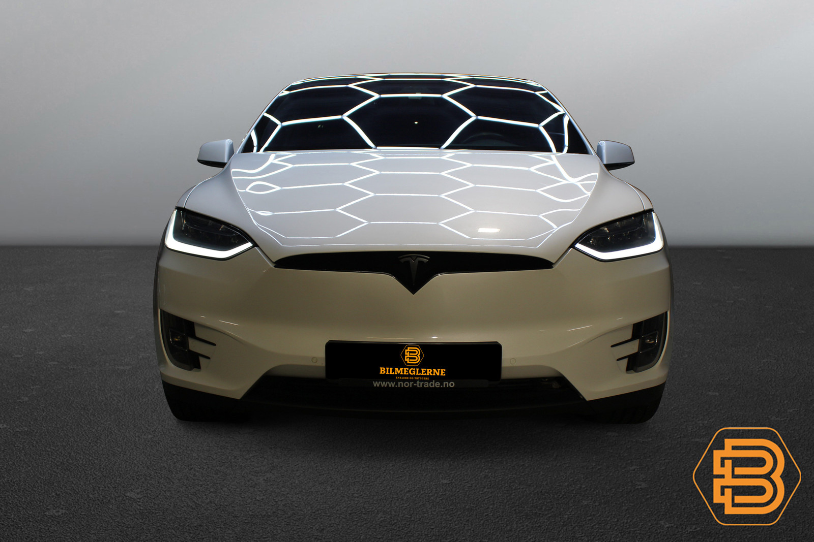 Tesla Model X   image11