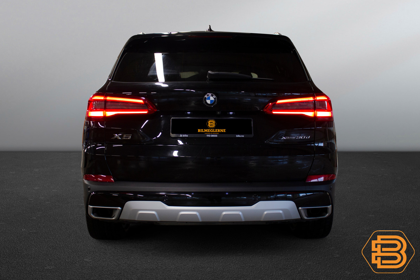 BMW X5   image12