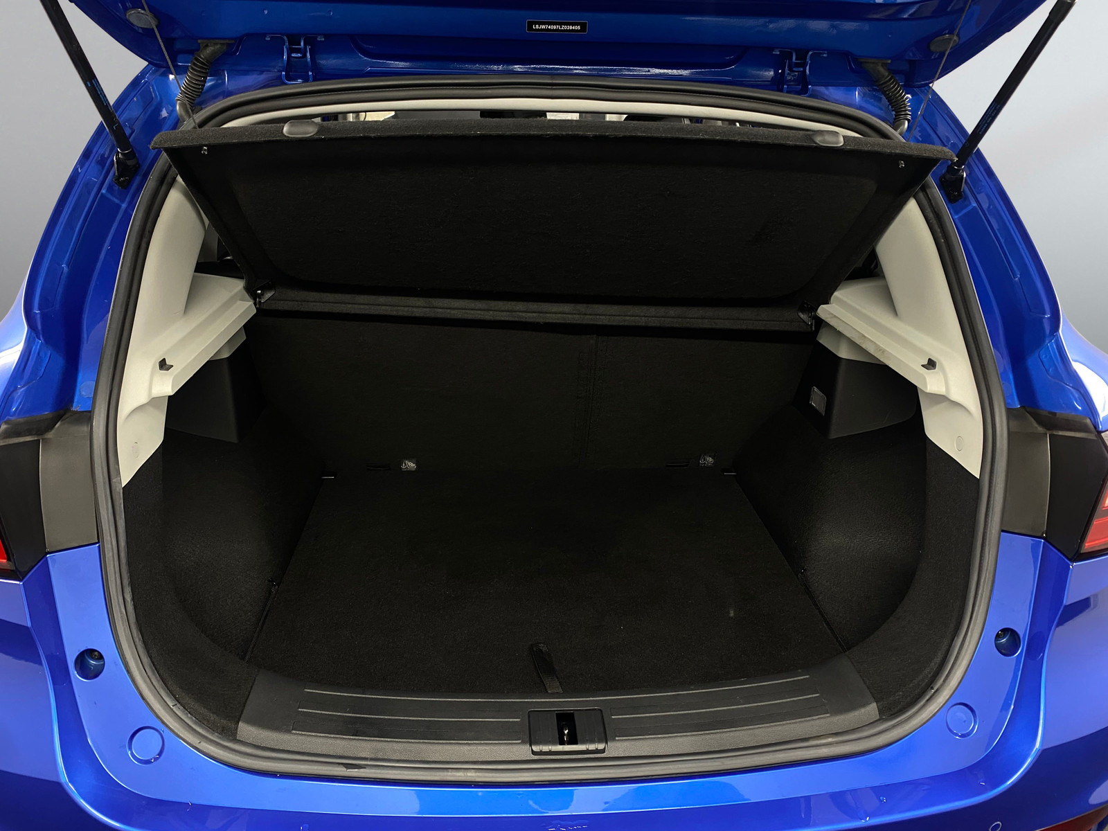 MG ZS EV   image14