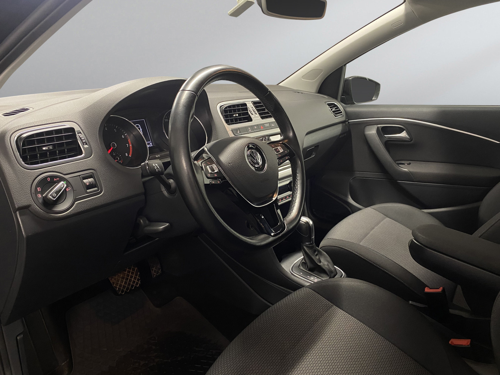 Volkswagen Polo   image15