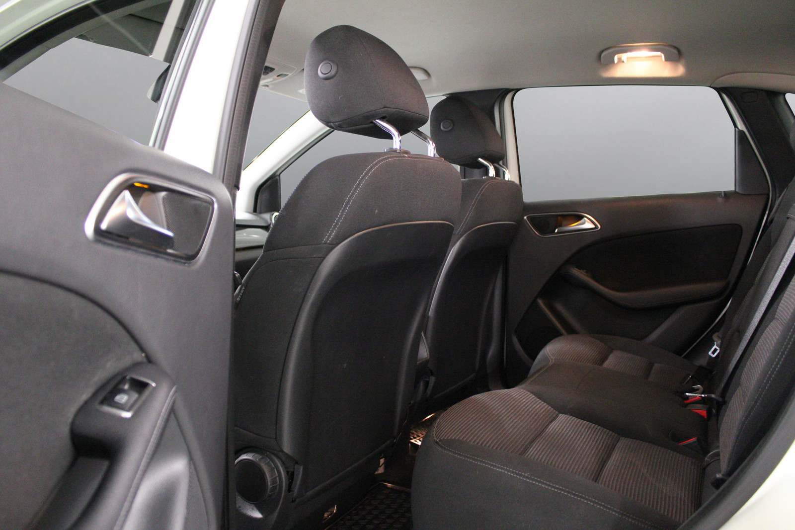 Mercedes-Benz B-Klasse   image16