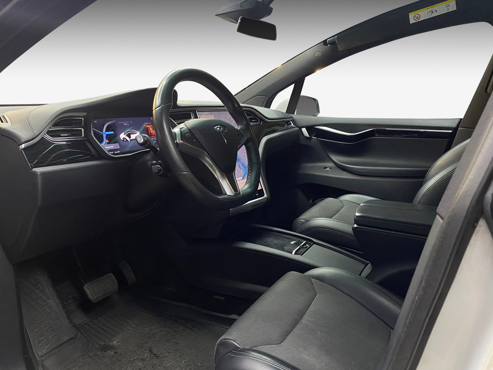 Tesla Model X   image16