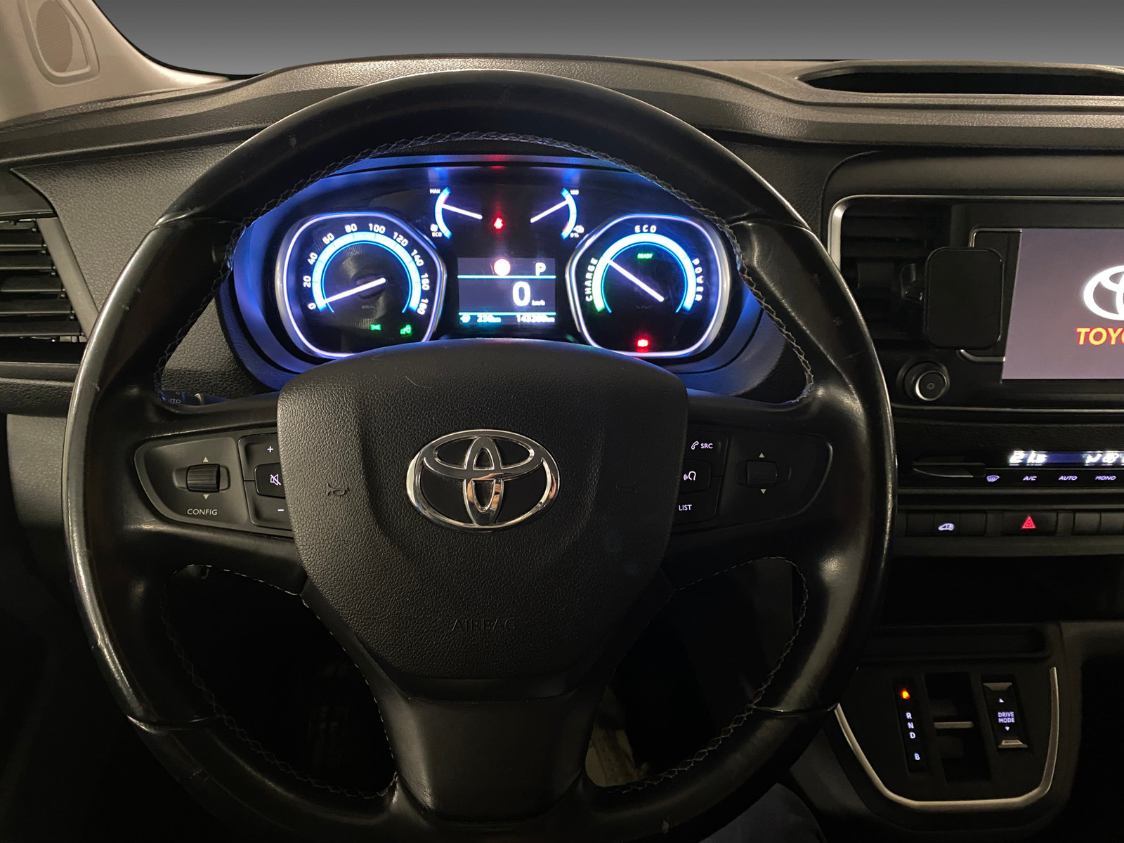 Toyota Proace   image17