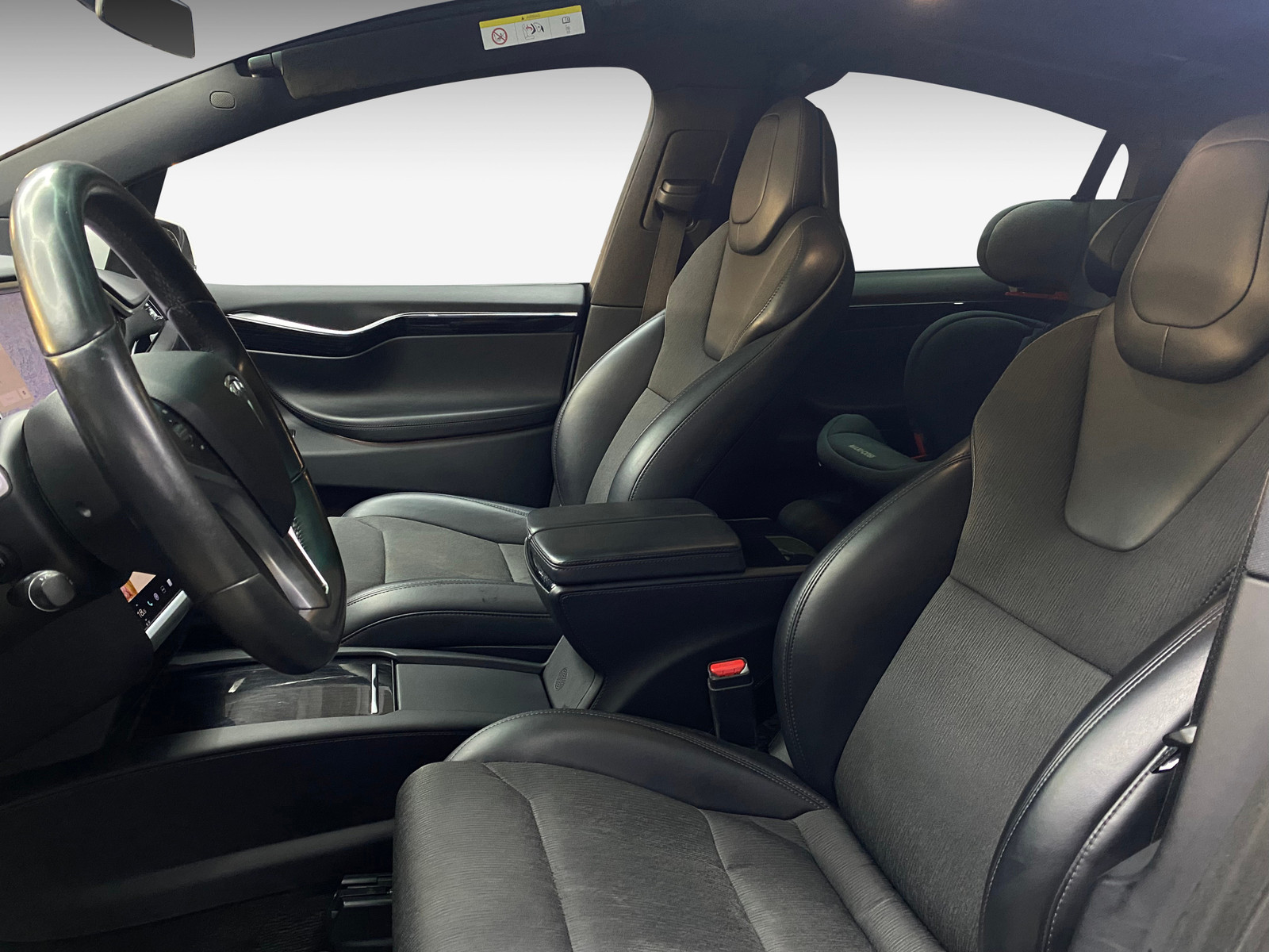 Tesla Model X   image17