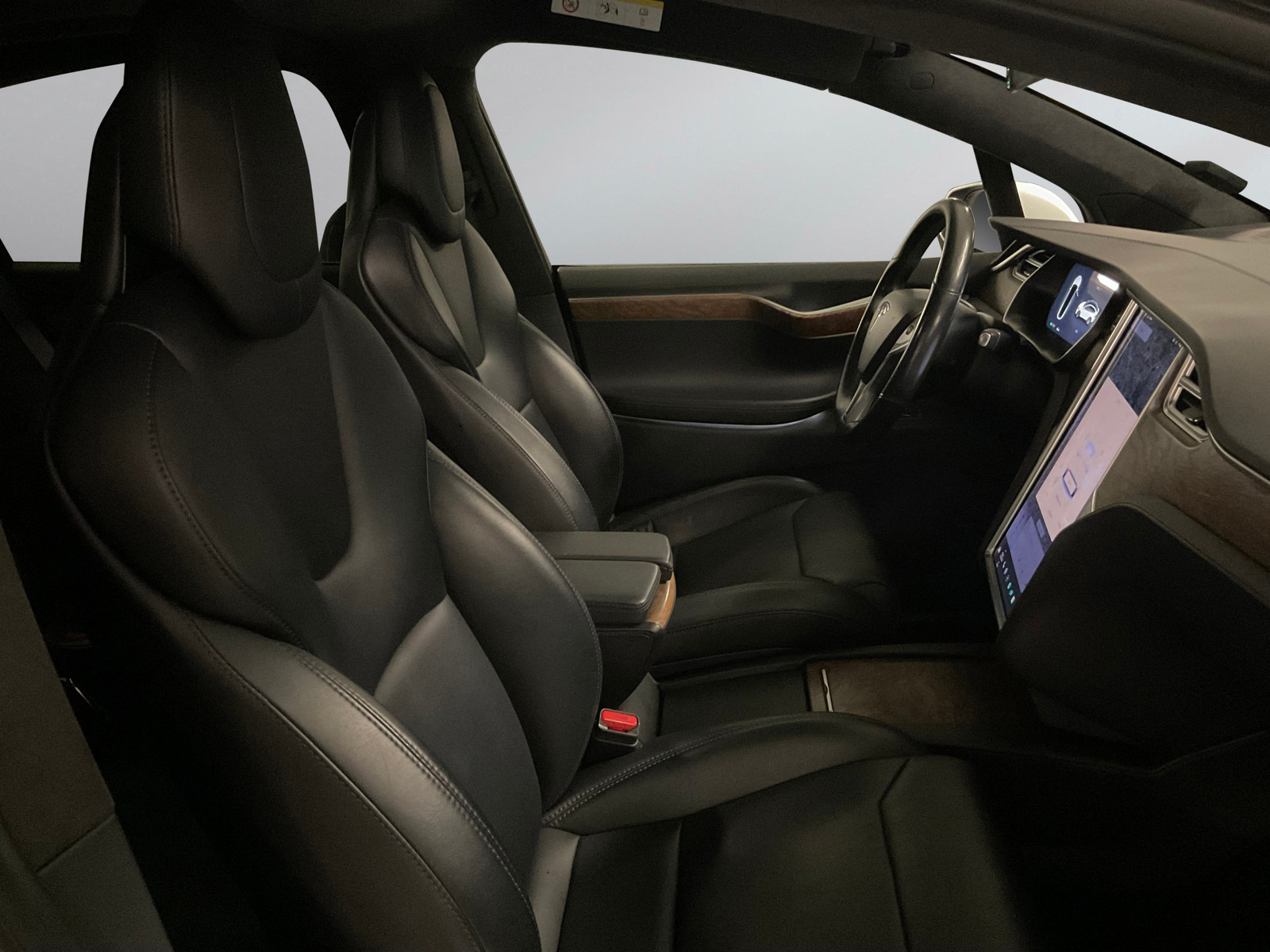 Tesla Model X   image18