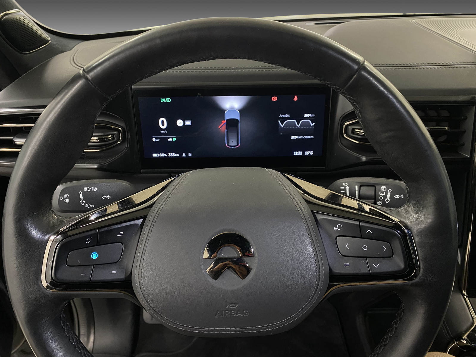 NIO ES8   image20