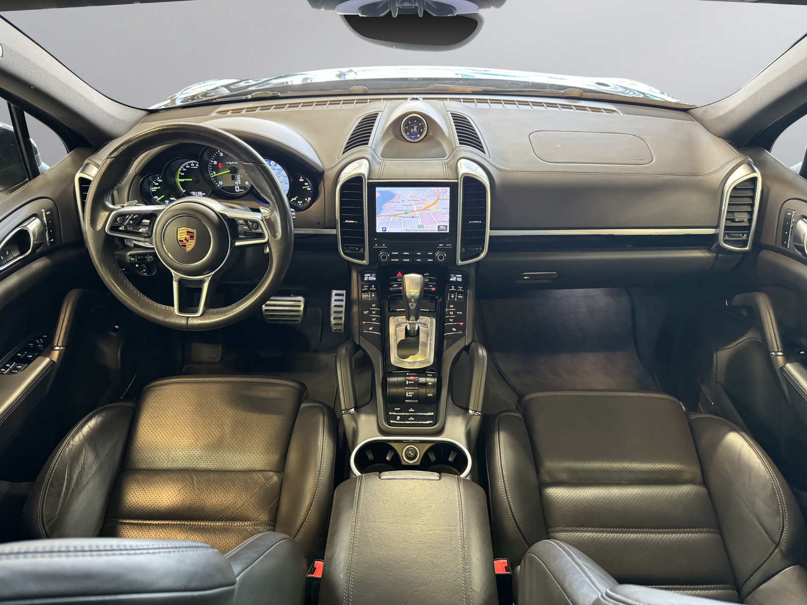 Porsche Cayenne e-Hybrid   image20