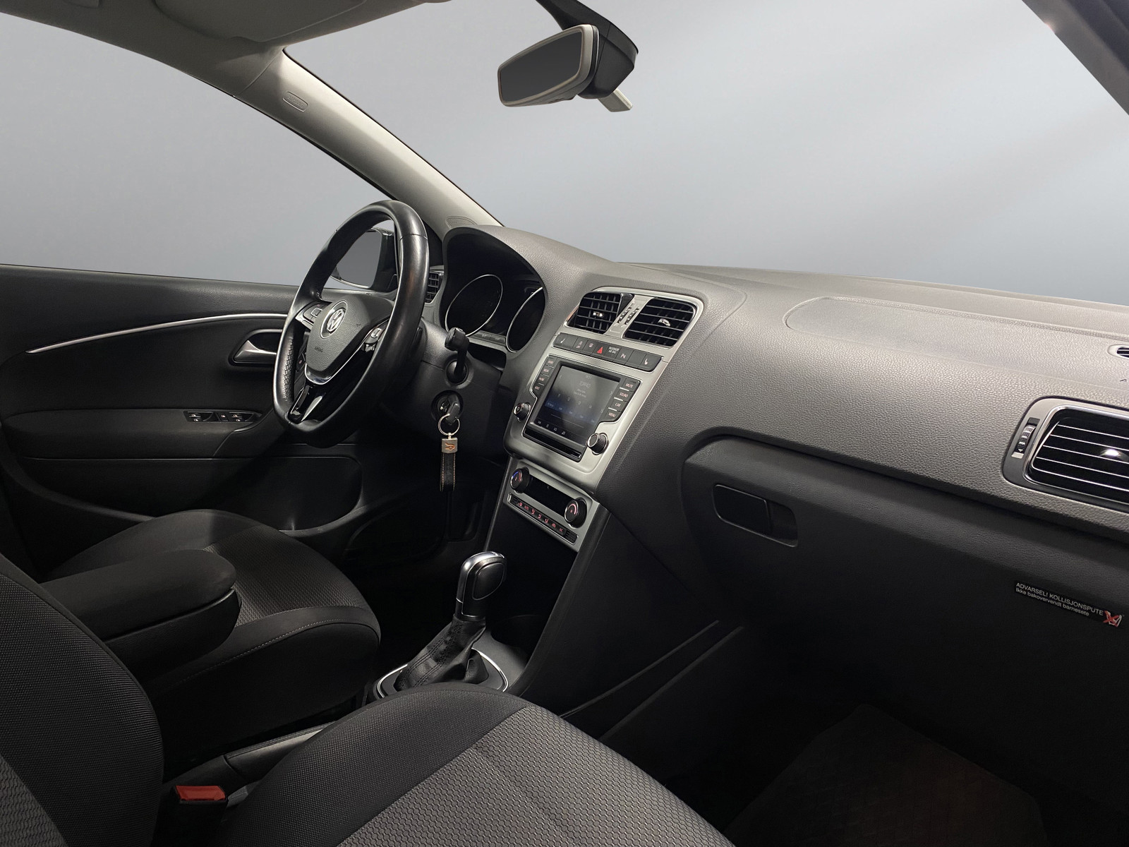 Volkswagen Polo   image21