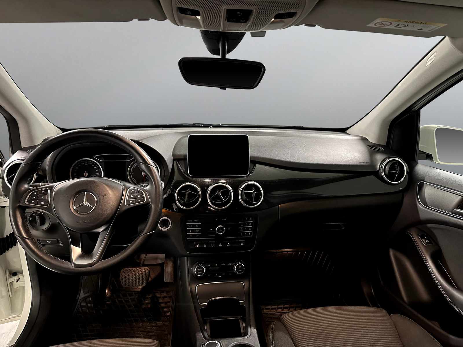 Mercedes-Benz B-Klasse   image21