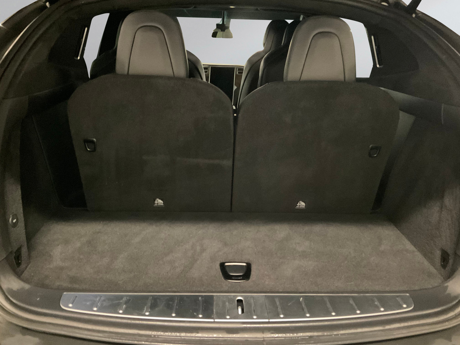 Tesla Model X   image21