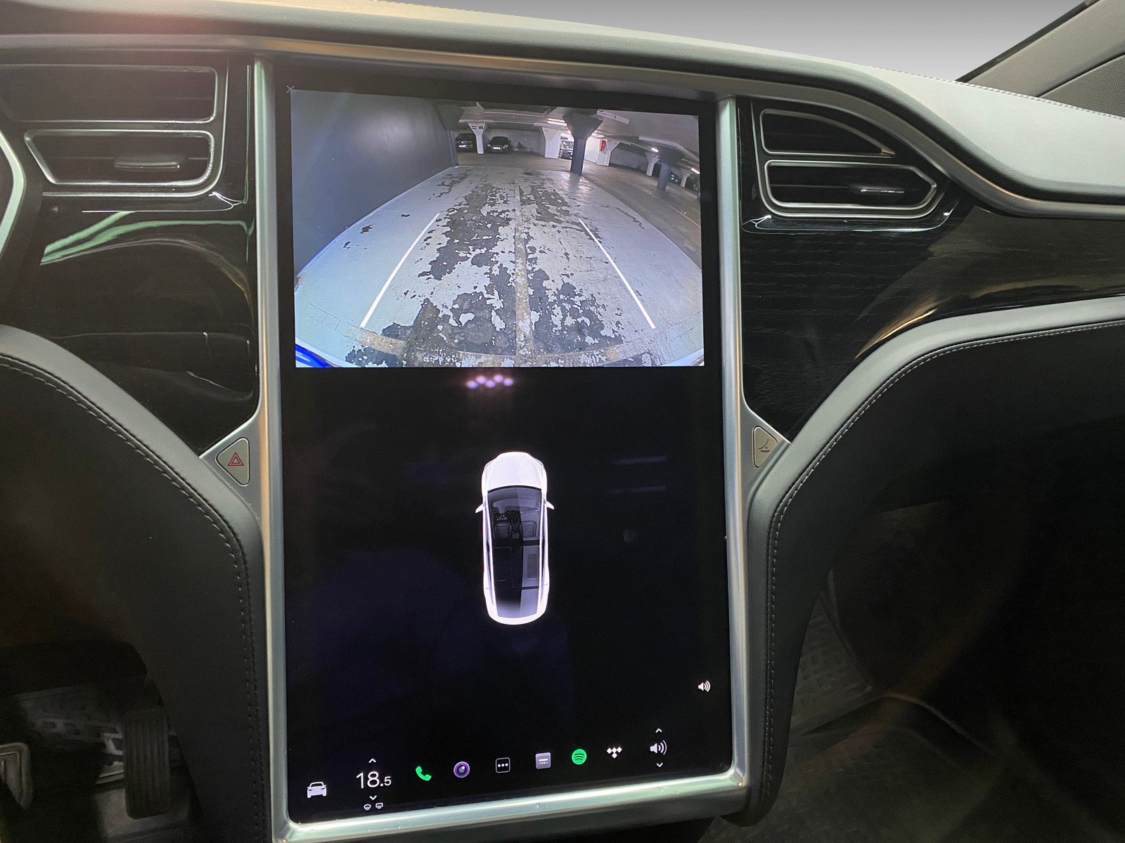 Tesla Model X   image21