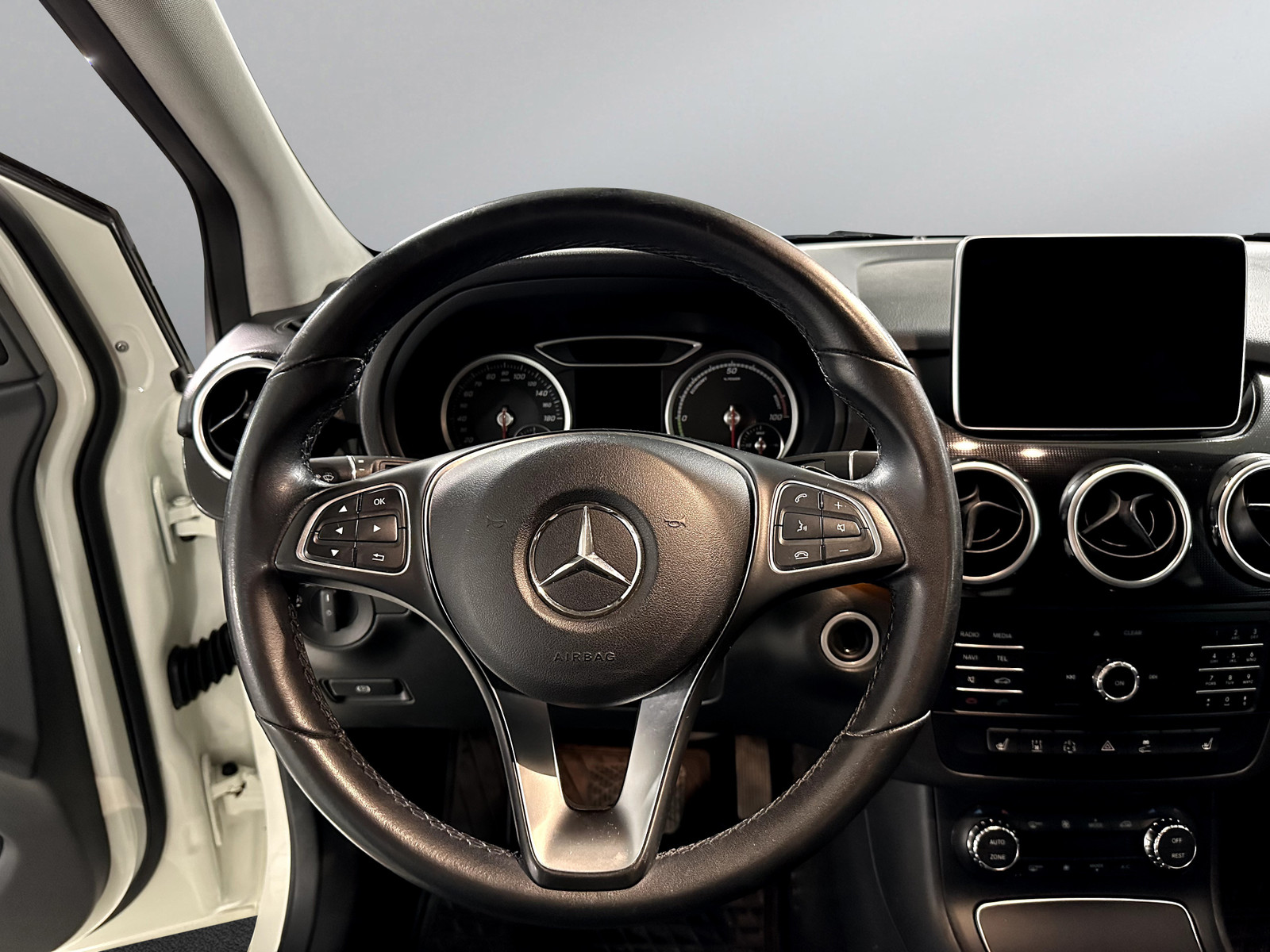Mercedes-Benz B-Klasse   image22