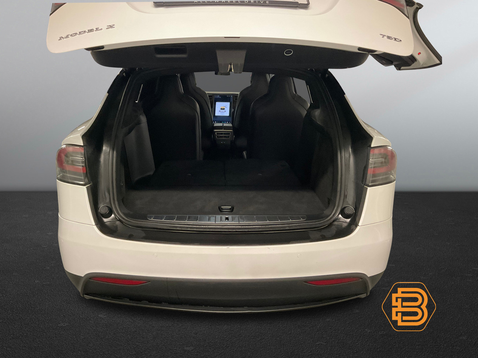 Tesla Model X   image22