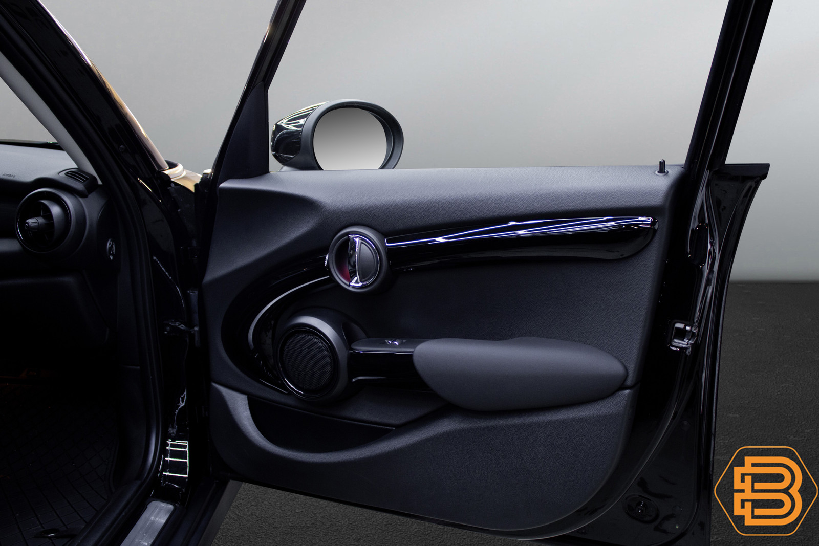 Mini Cooper   image24