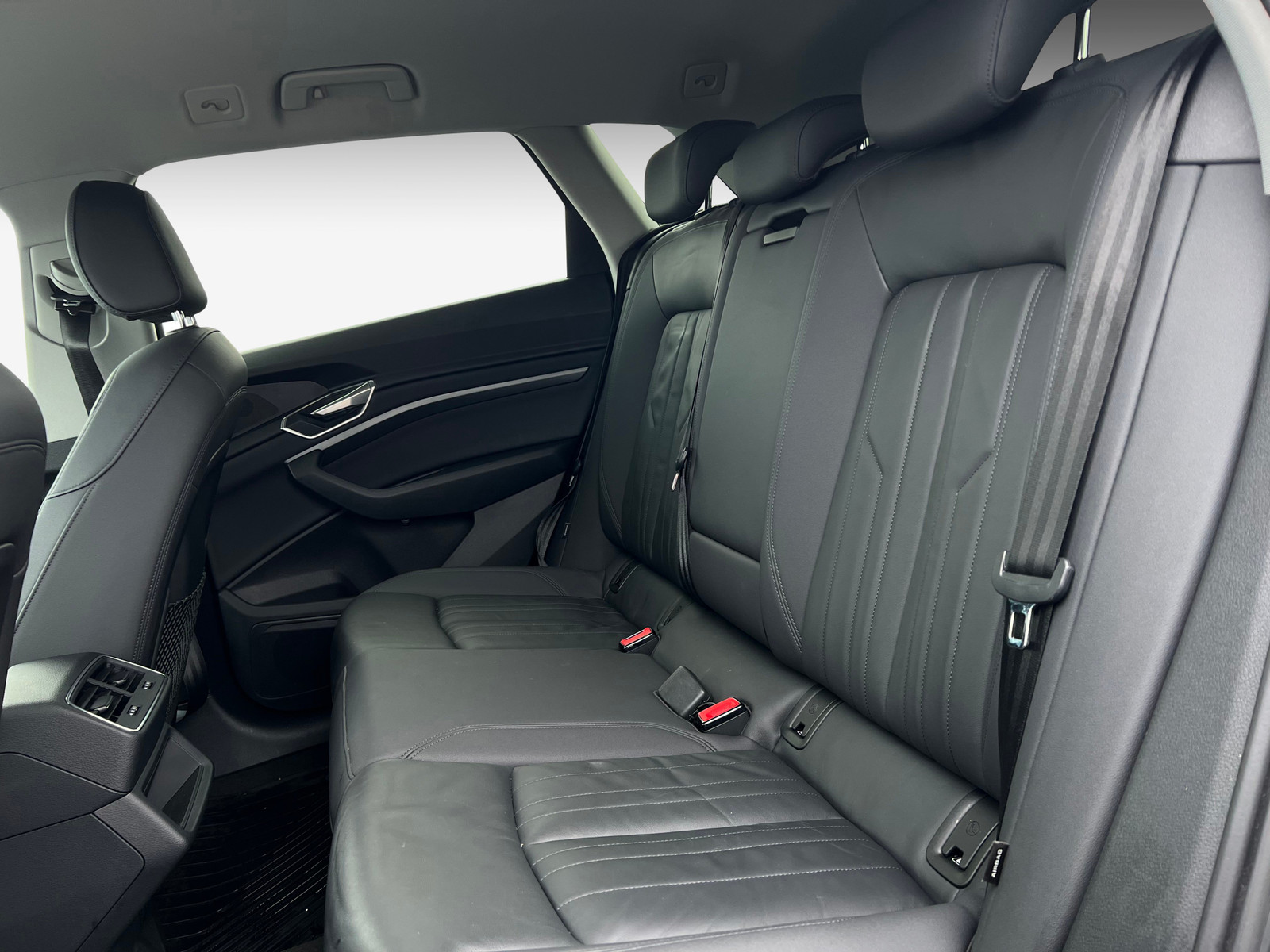 Audi E-tron   image30