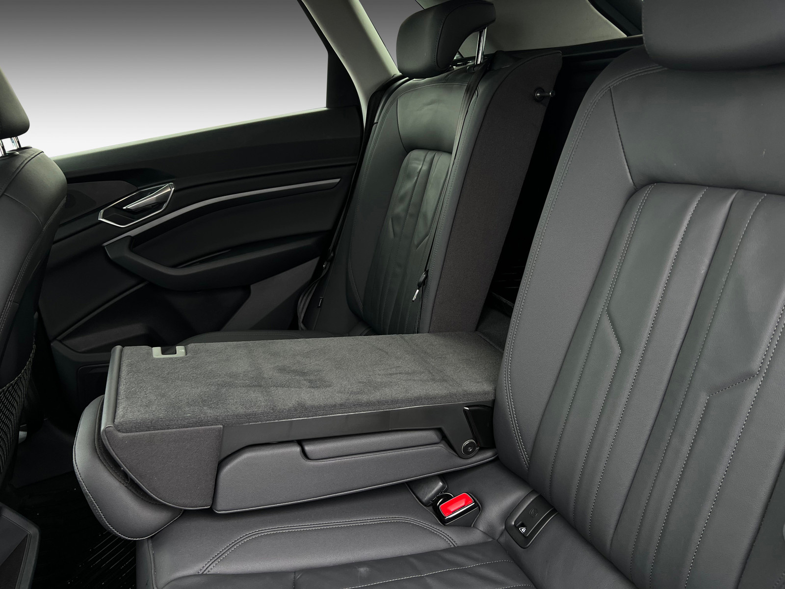 Audi E-tron   image35