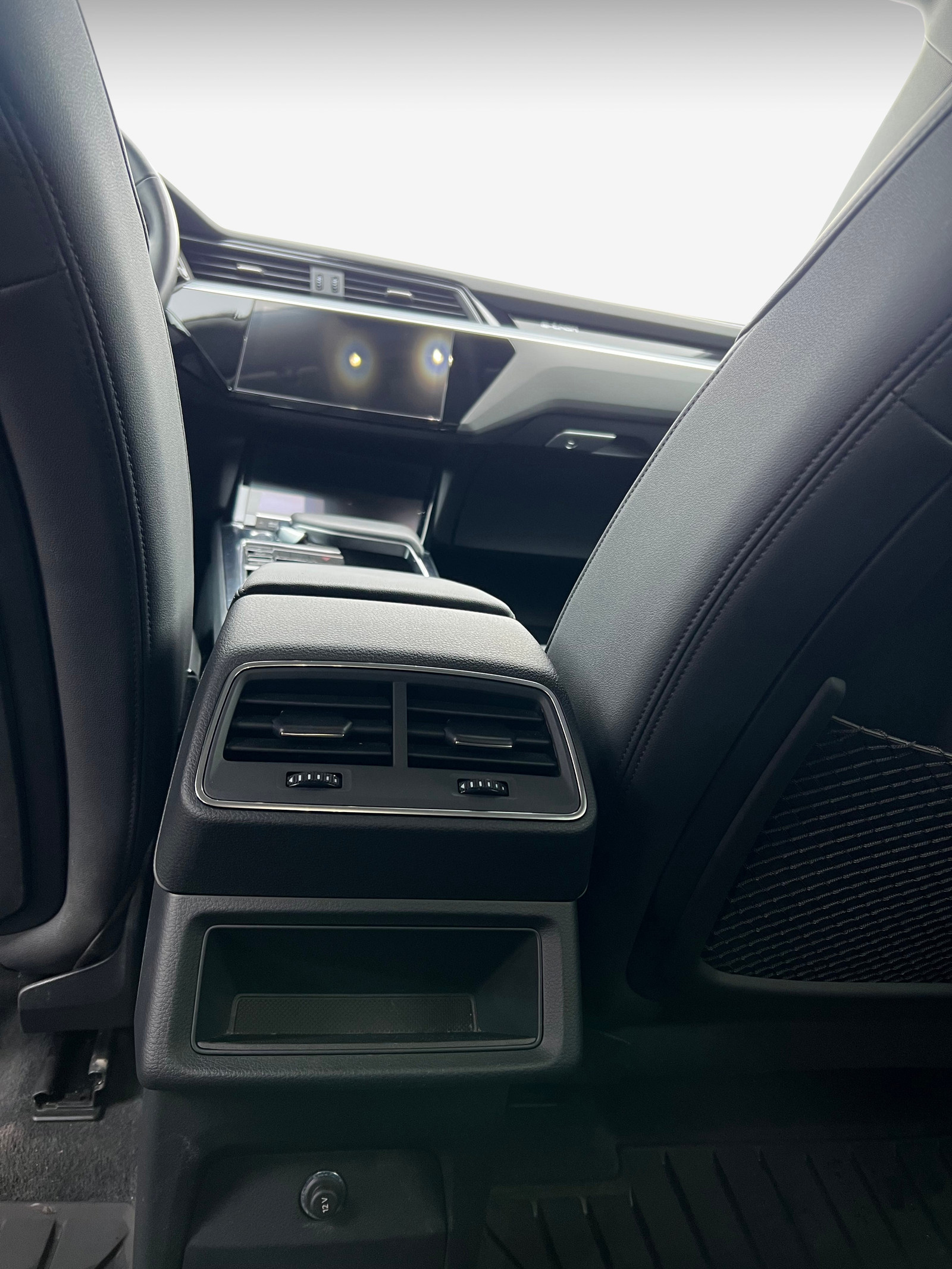 Audi E-tron   image36