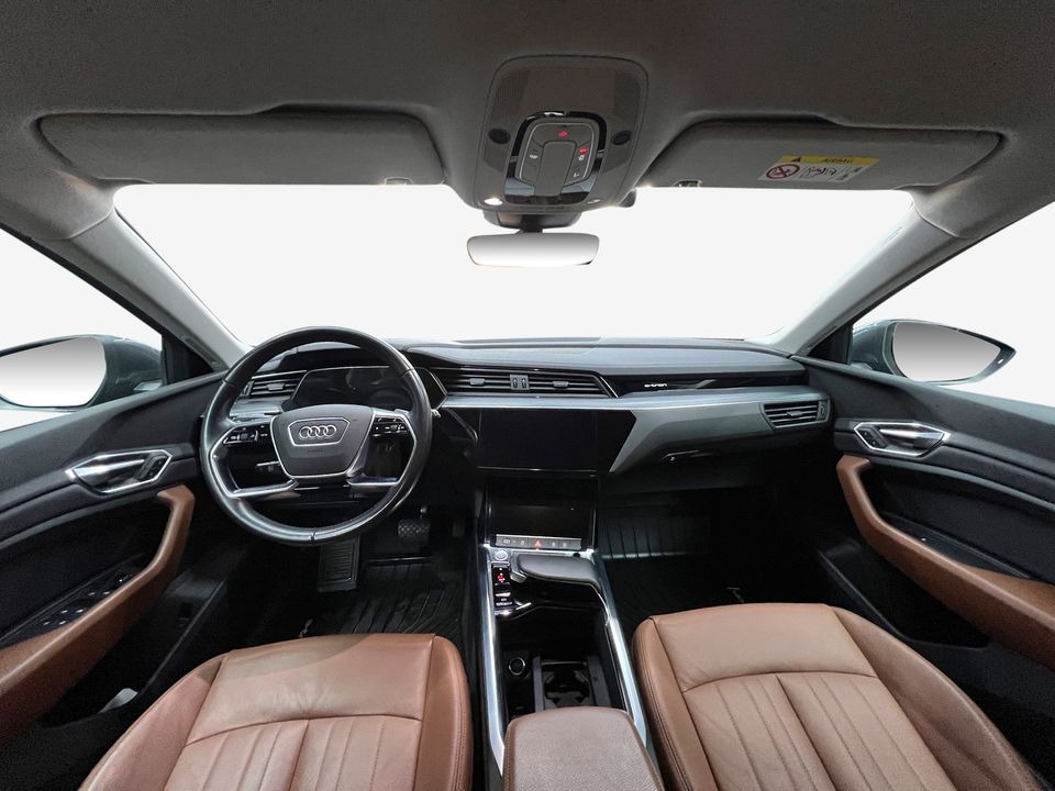 Audi E-tron   image10