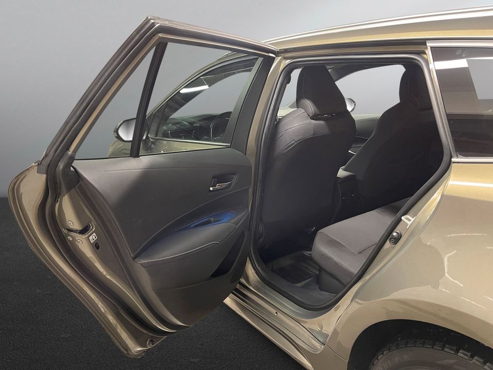 Toyota Corolla   image10
