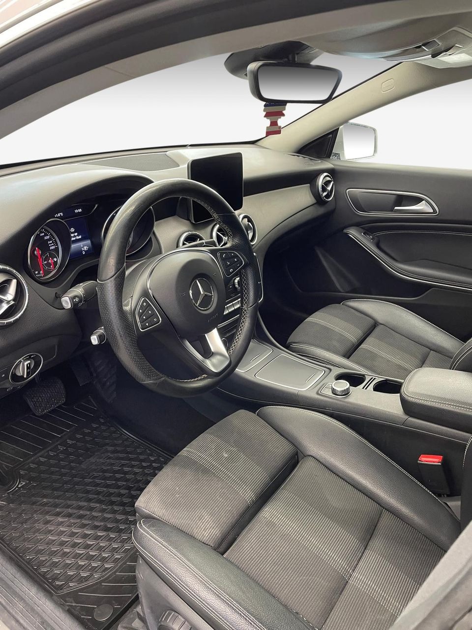 Mercedes CLA   image10