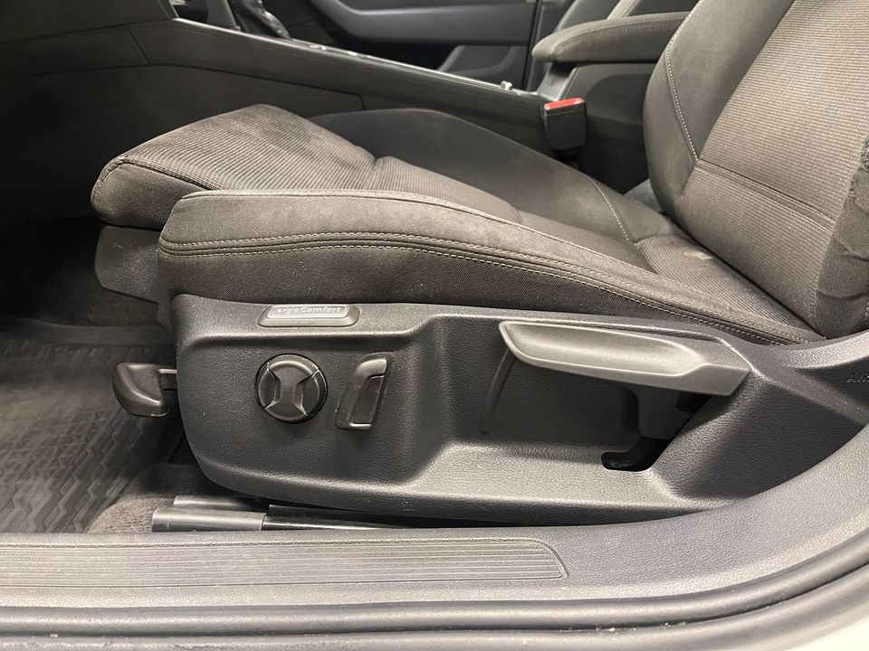 Volkswagen Passat 1,6   image11