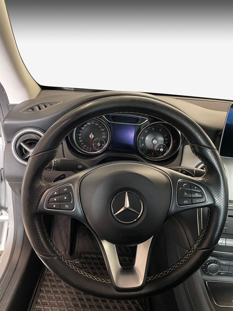 Mercedes CLA   image13