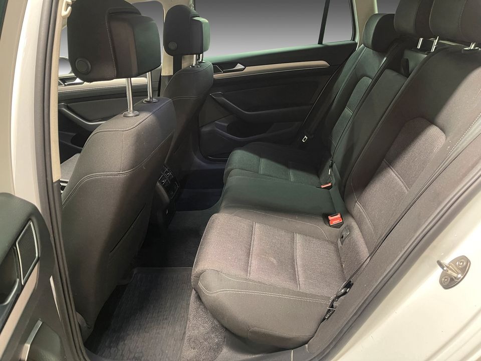 Volkswagen Passat 1,6   image13
