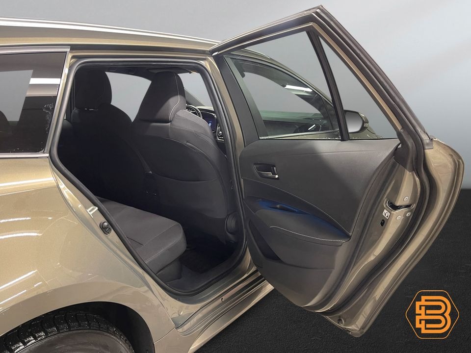 Toyota Corolla   image15