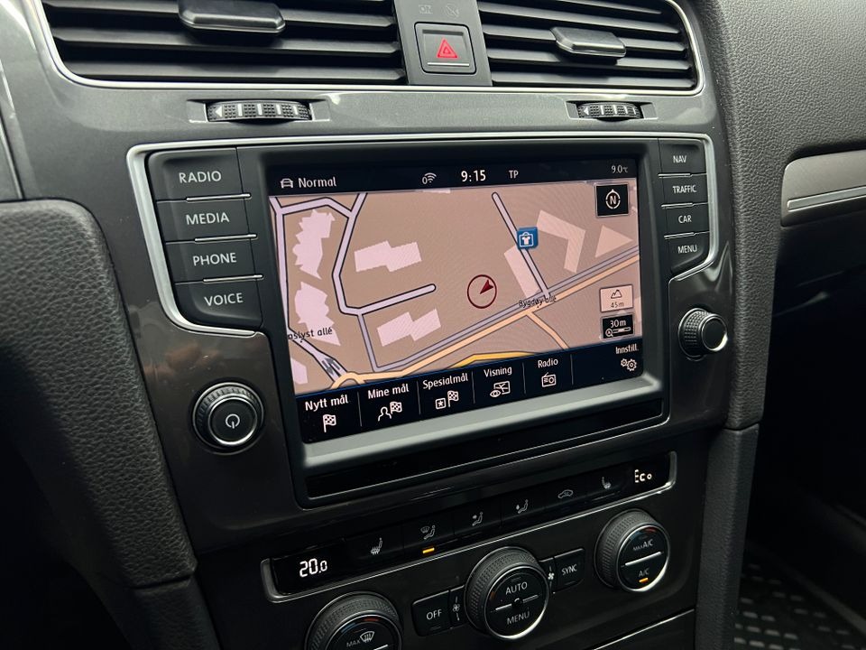 Volkswagen E-golf   image16