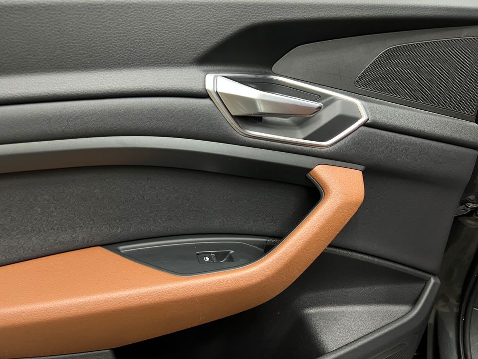 Audi E-tron   image16