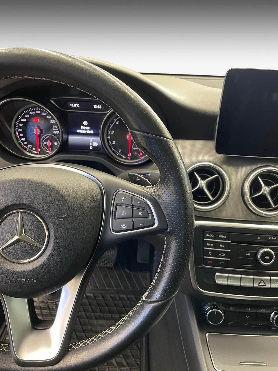 Mercedes CLA   image16