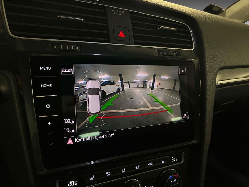 Volkswagen Golf   image22