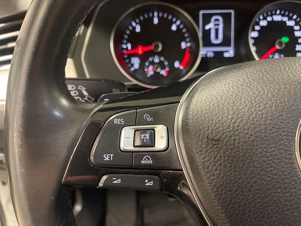 Volkswagen Passat 1,6   image23