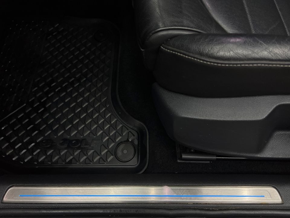 Volkswagen E-golf   image25