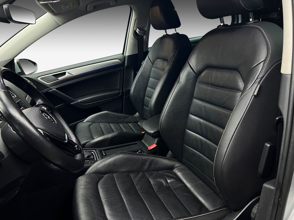 Volkswagen E-golf   image26