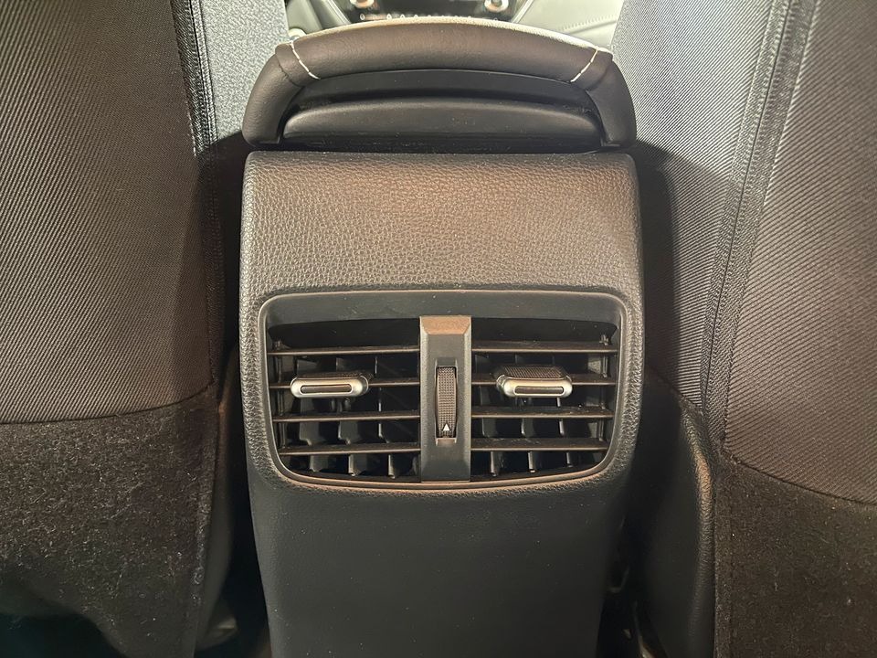 Toyota Corolla   image27