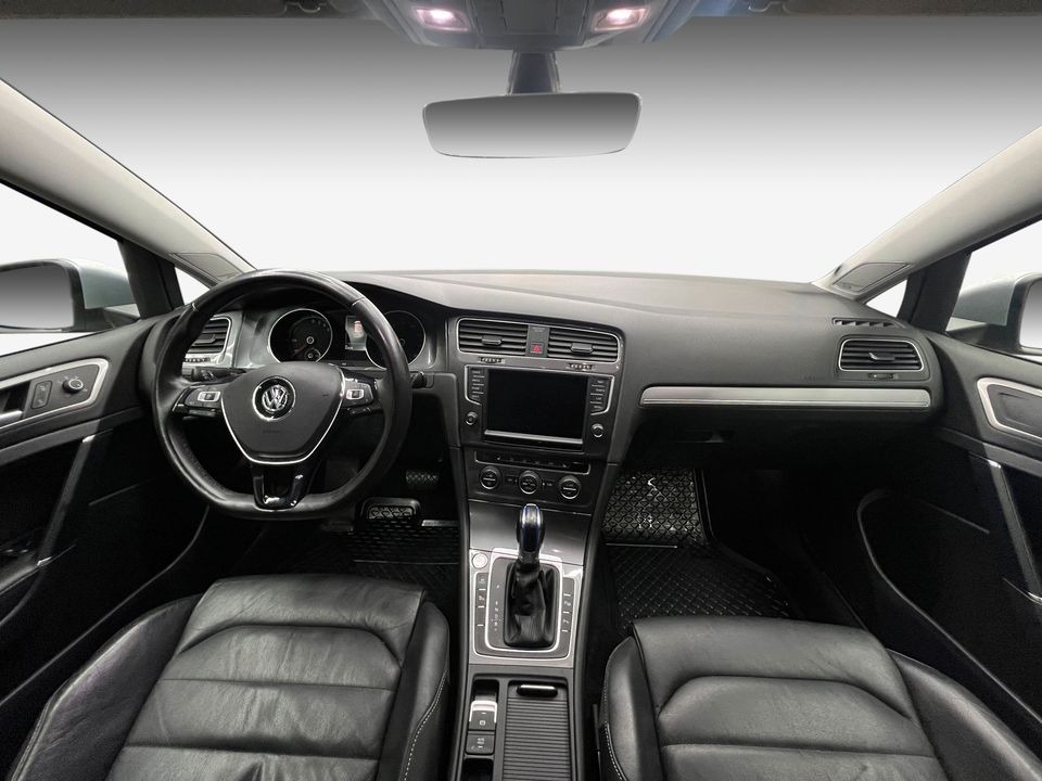 Volkswagen E-golf   image28