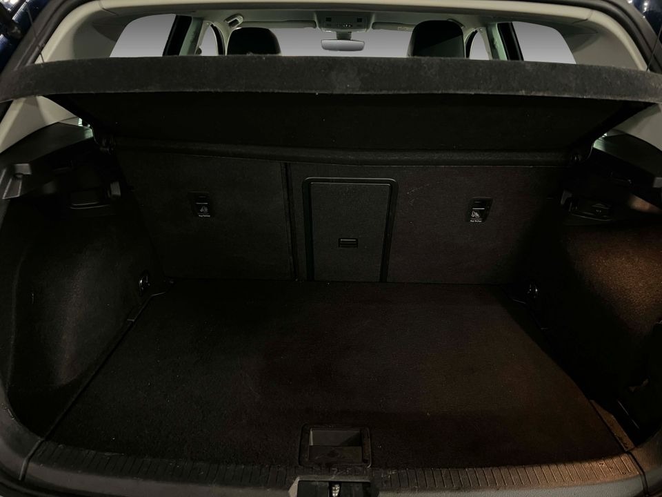Volkswagen Golf   image28